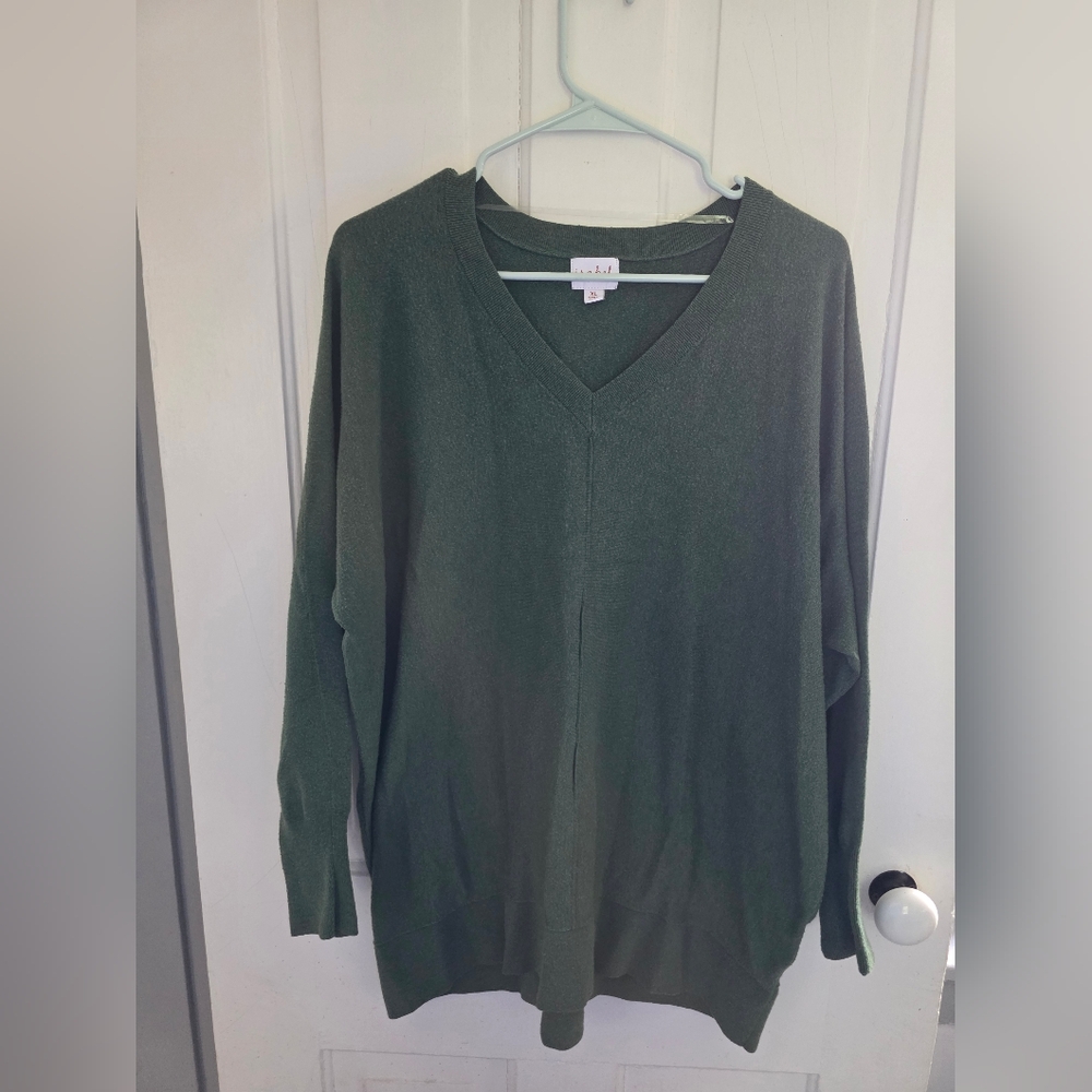Isabel Maternity by Ingrid & Isabel Green V-Neck Sweater